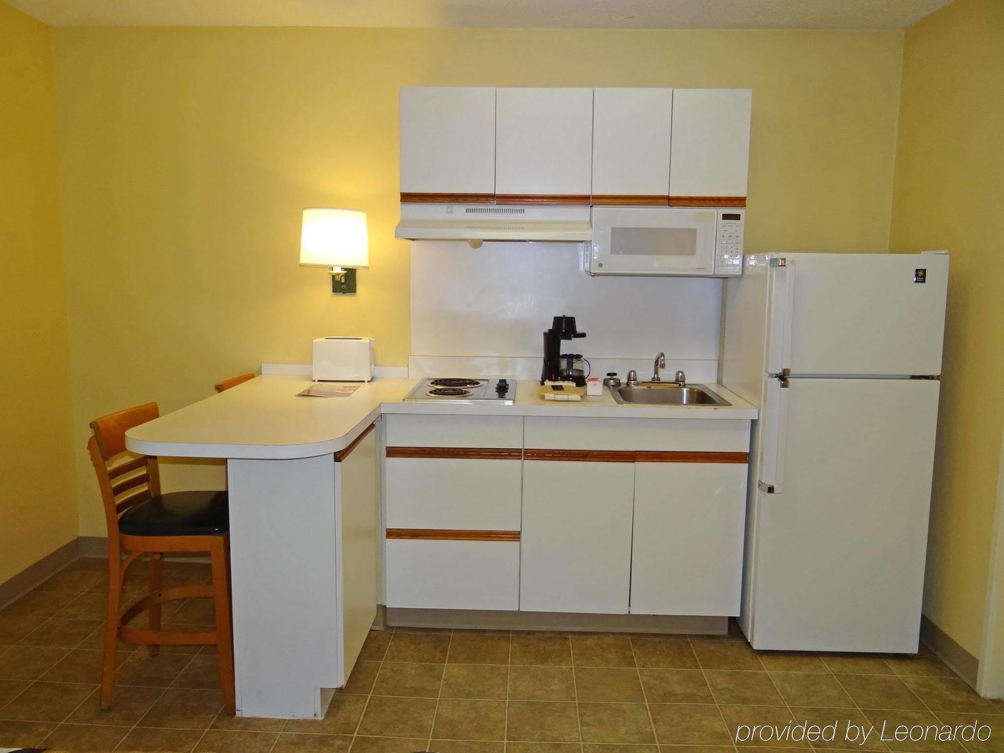 Extended Stay America Select Suites - Durham - University - Ivy Creek Blvd Zewnętrze zdjęcie