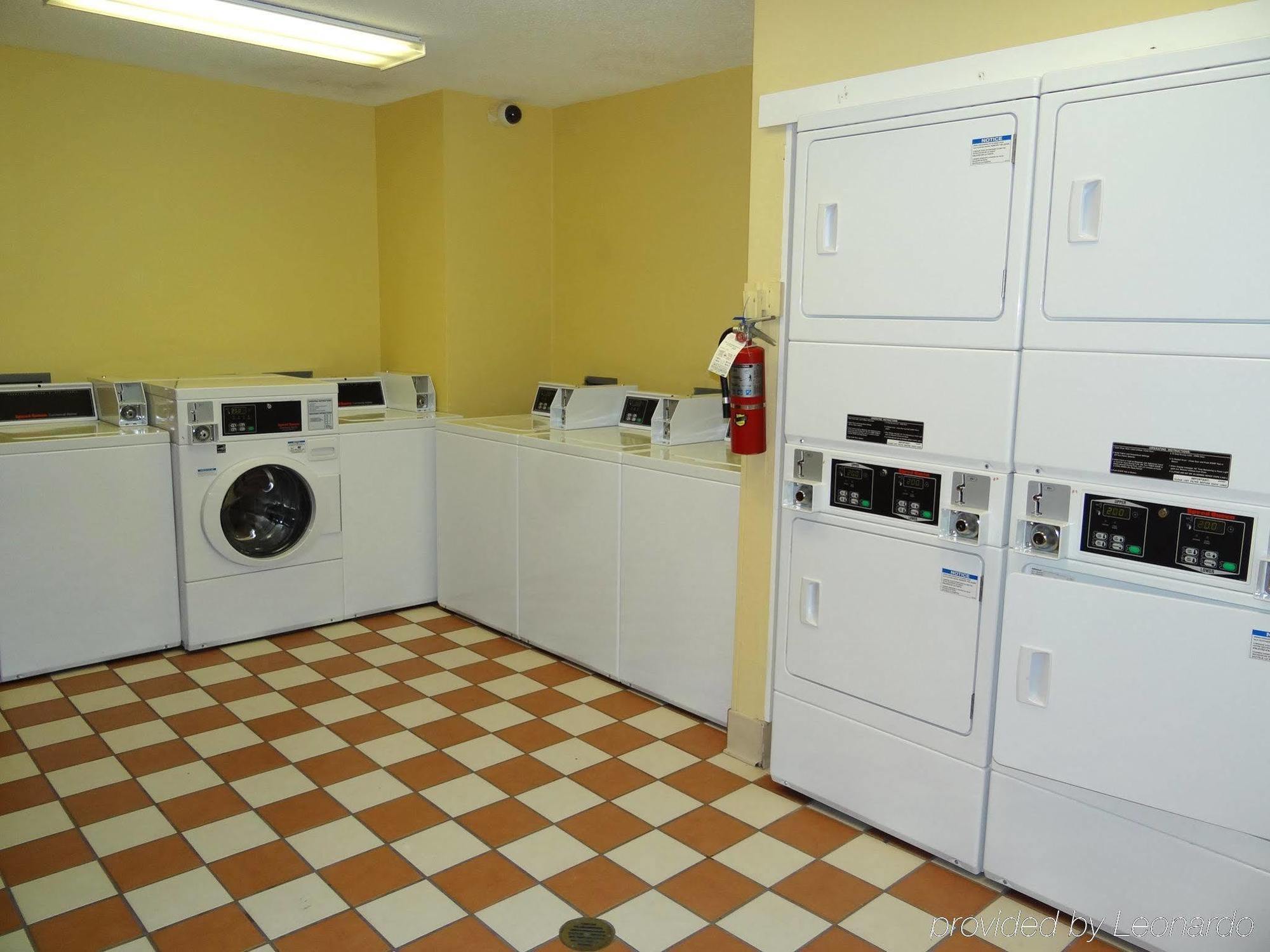 Extended Stay America Select Suites - Durham - University - Ivy Creek Blvd Zewnętrze zdjęcie